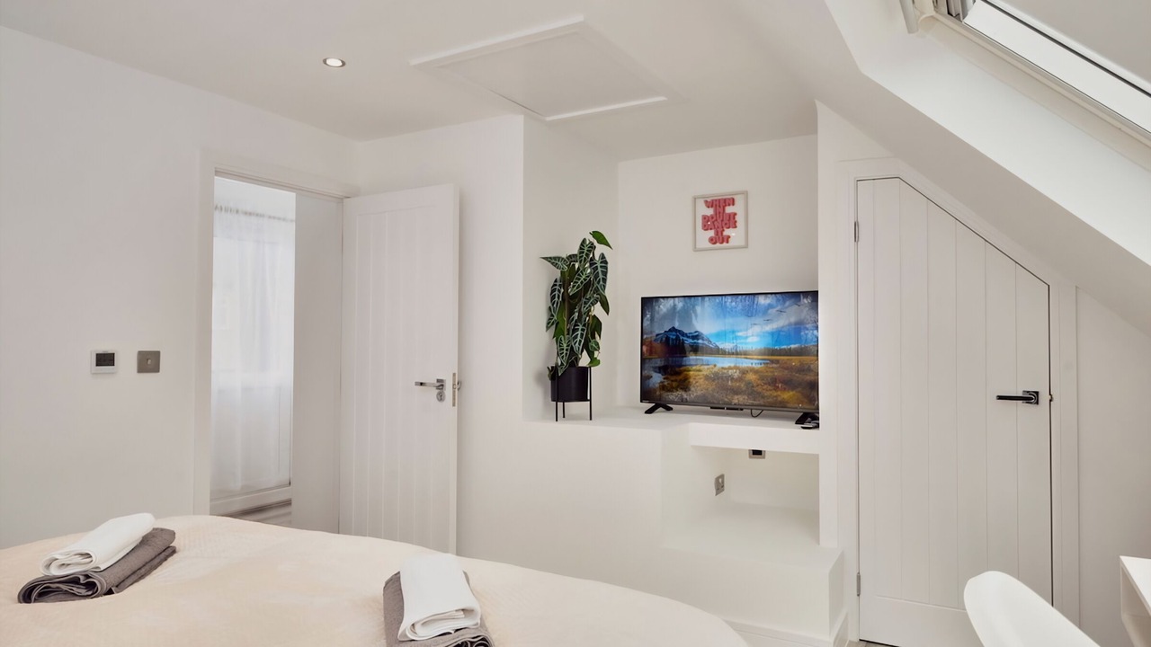 Photo of Bedroom in Luton