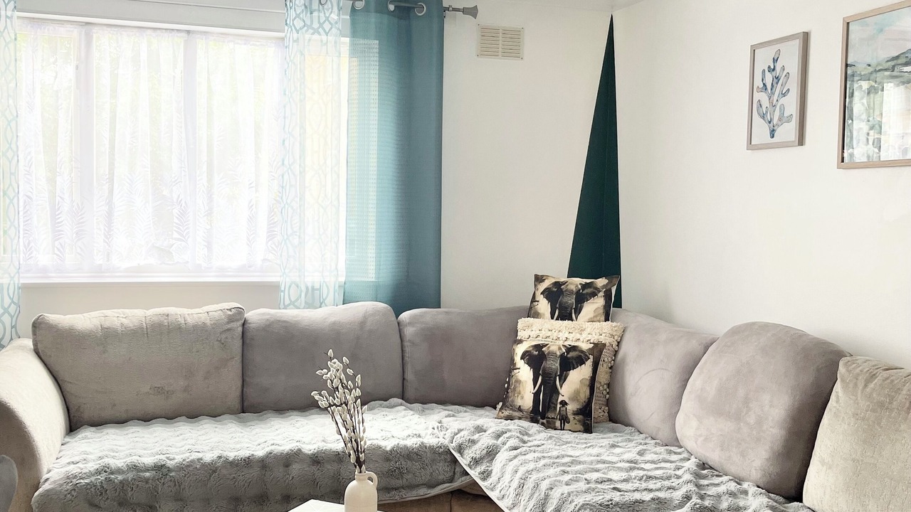 Photo of Livingroom in Chadwell