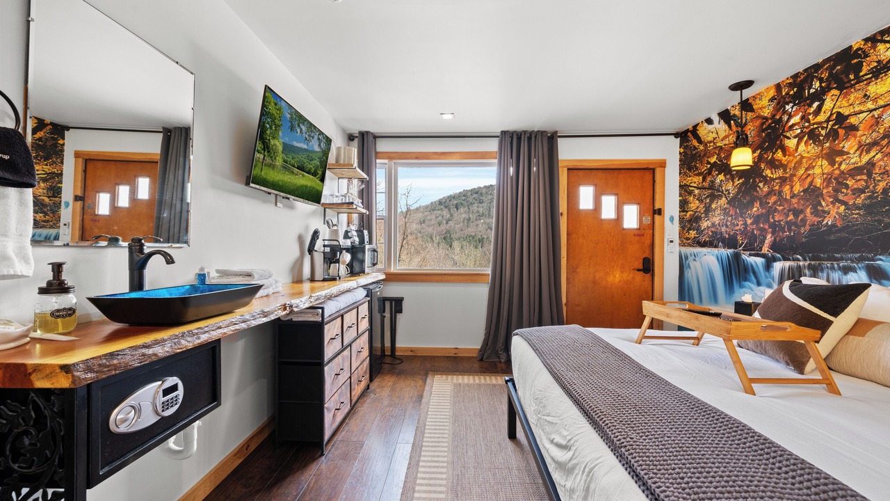 Photo of Bedroom in Hancock