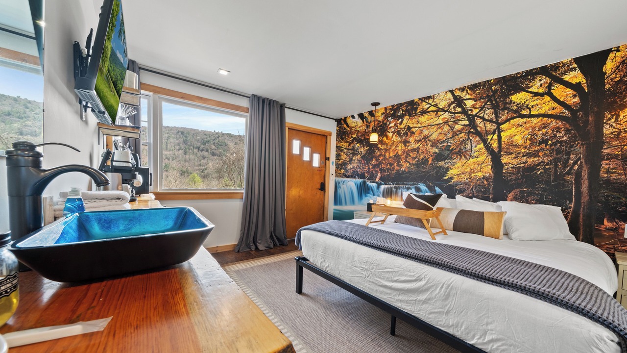 Photo of Bedroom in Hancock