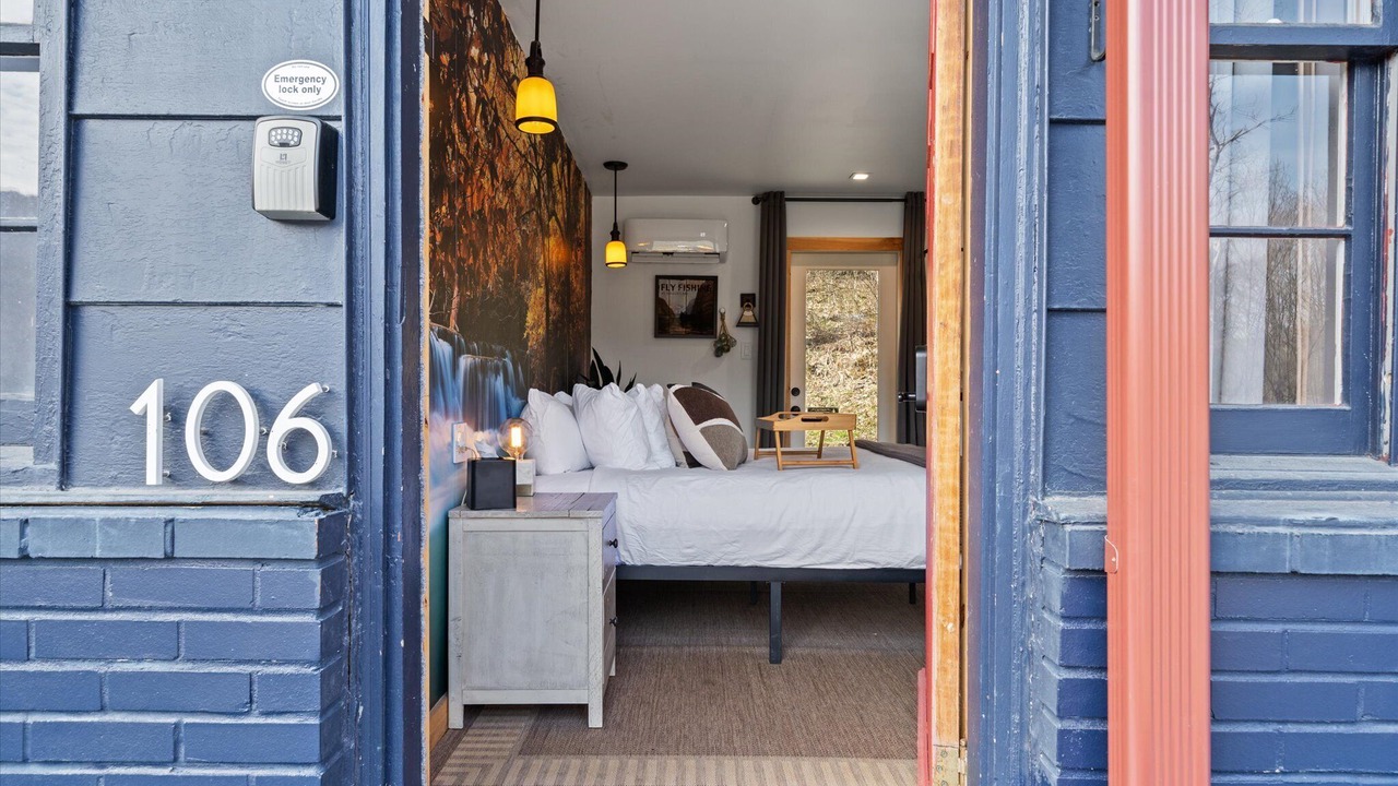 Photo of Bedroom in Hancock