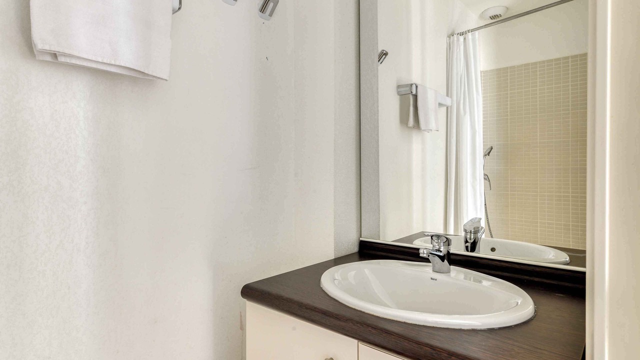 Photo of Bathroom in Homps
