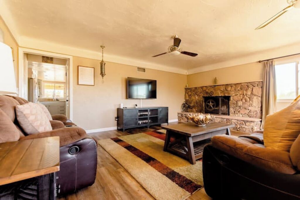 Photo of Livingroom in Oak Park