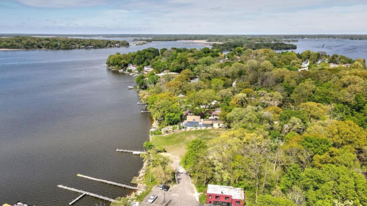 Photo of Outdoor in Fox Lake
