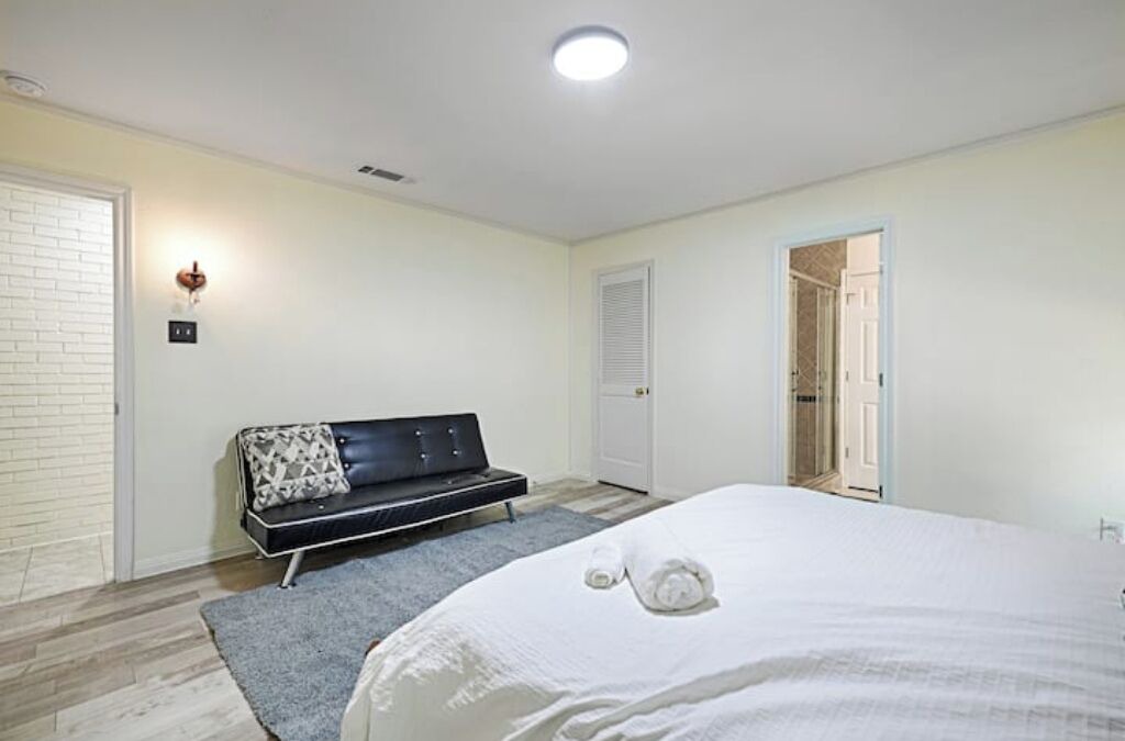 Photo of Bedroom in Allen