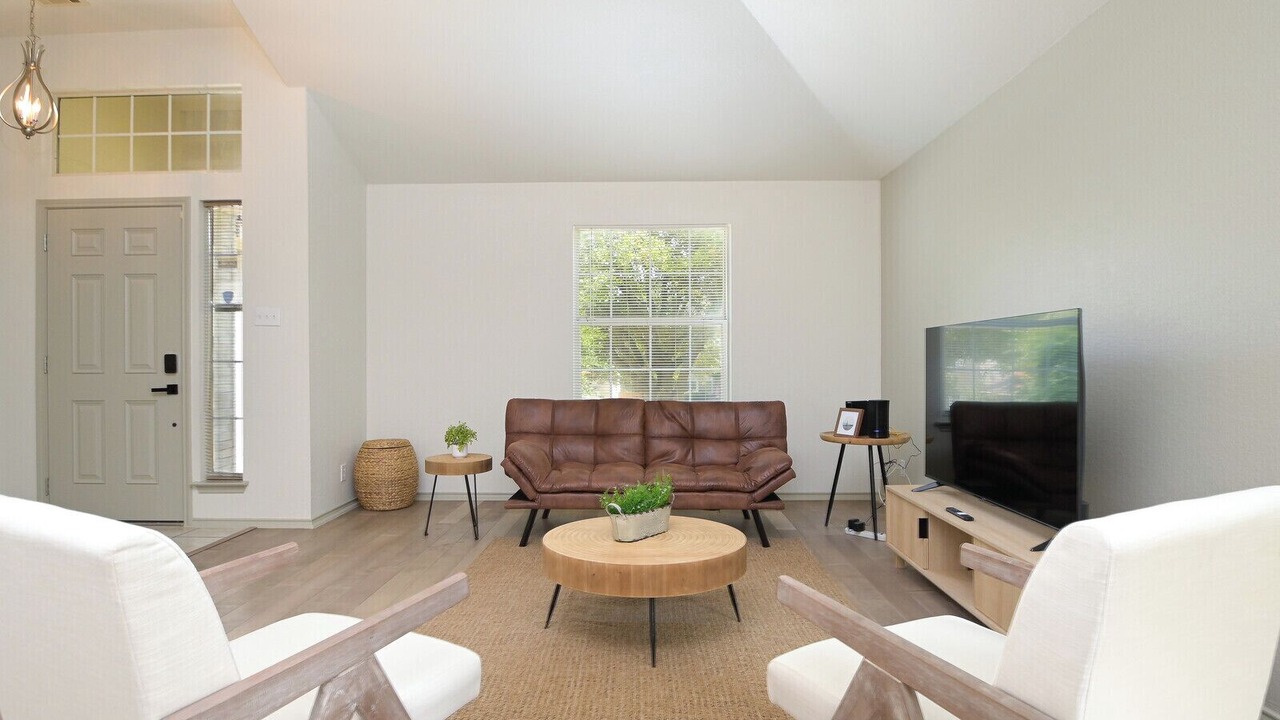 Photo of Livingroom in West San Antonio