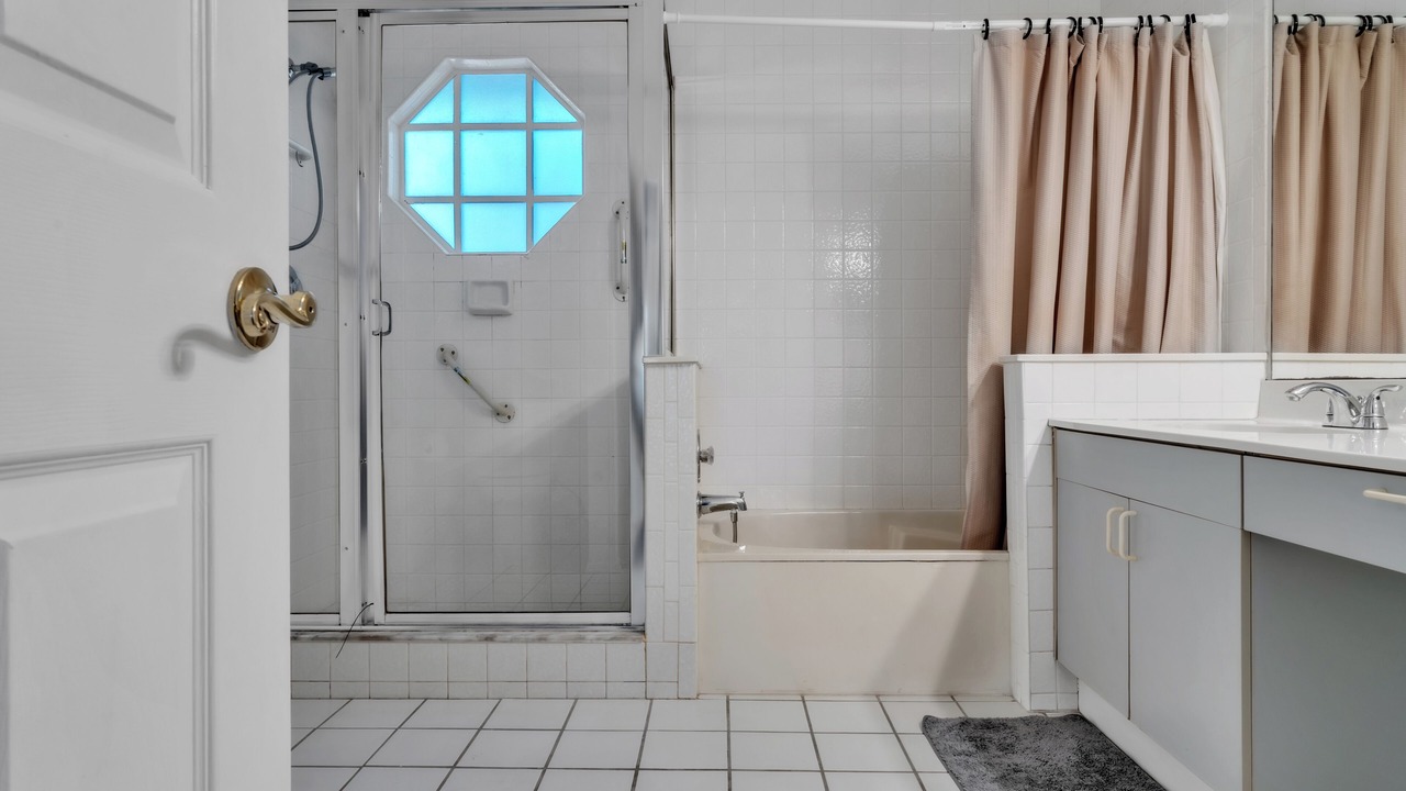 Photo of Bathroom in Port Charlotte