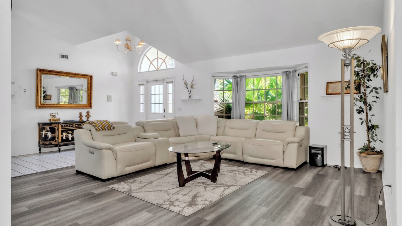 Photo of Livingroom in Port Charlotte