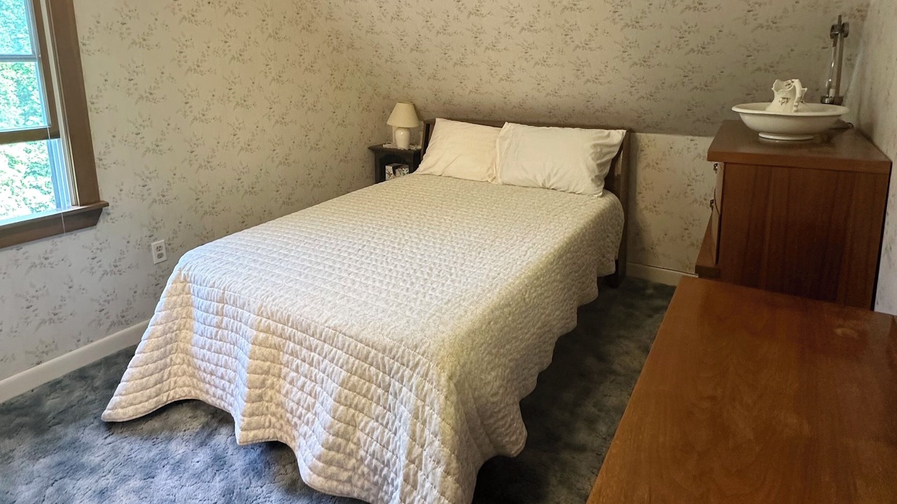 Photo of Bedroom in Roque Bluffs