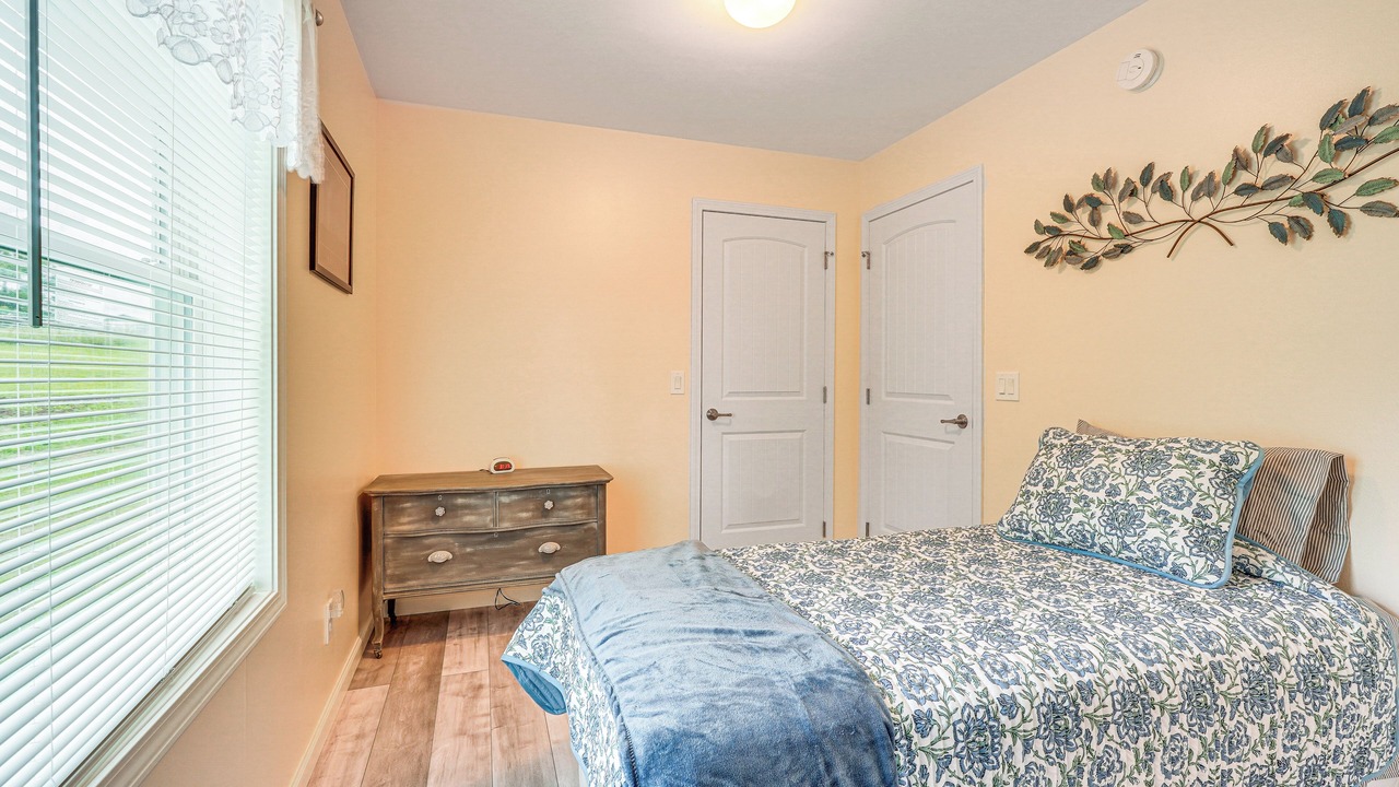Photo of Bedroom in Lairdsville