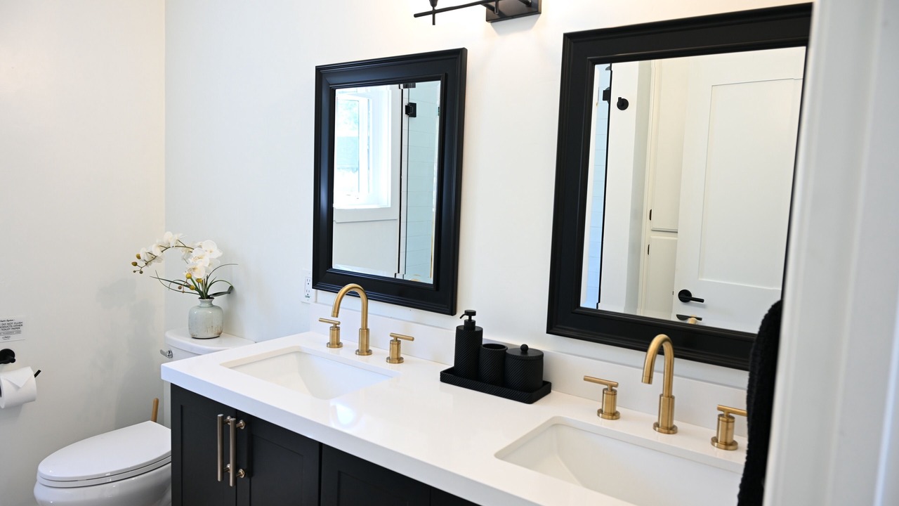Photo of Bathroom in Carpinteria