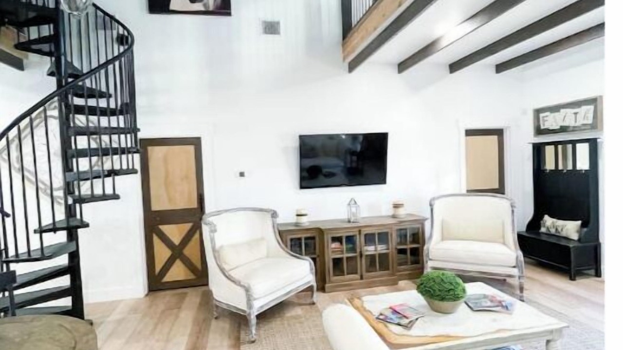 Photo of Livingroom in Liberty Hill
