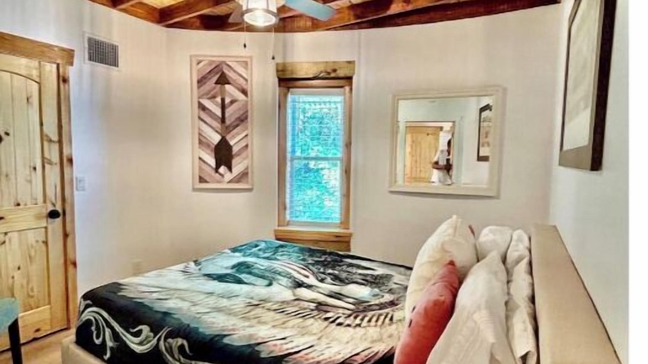 Photo of Bedroom in Liberty Hill