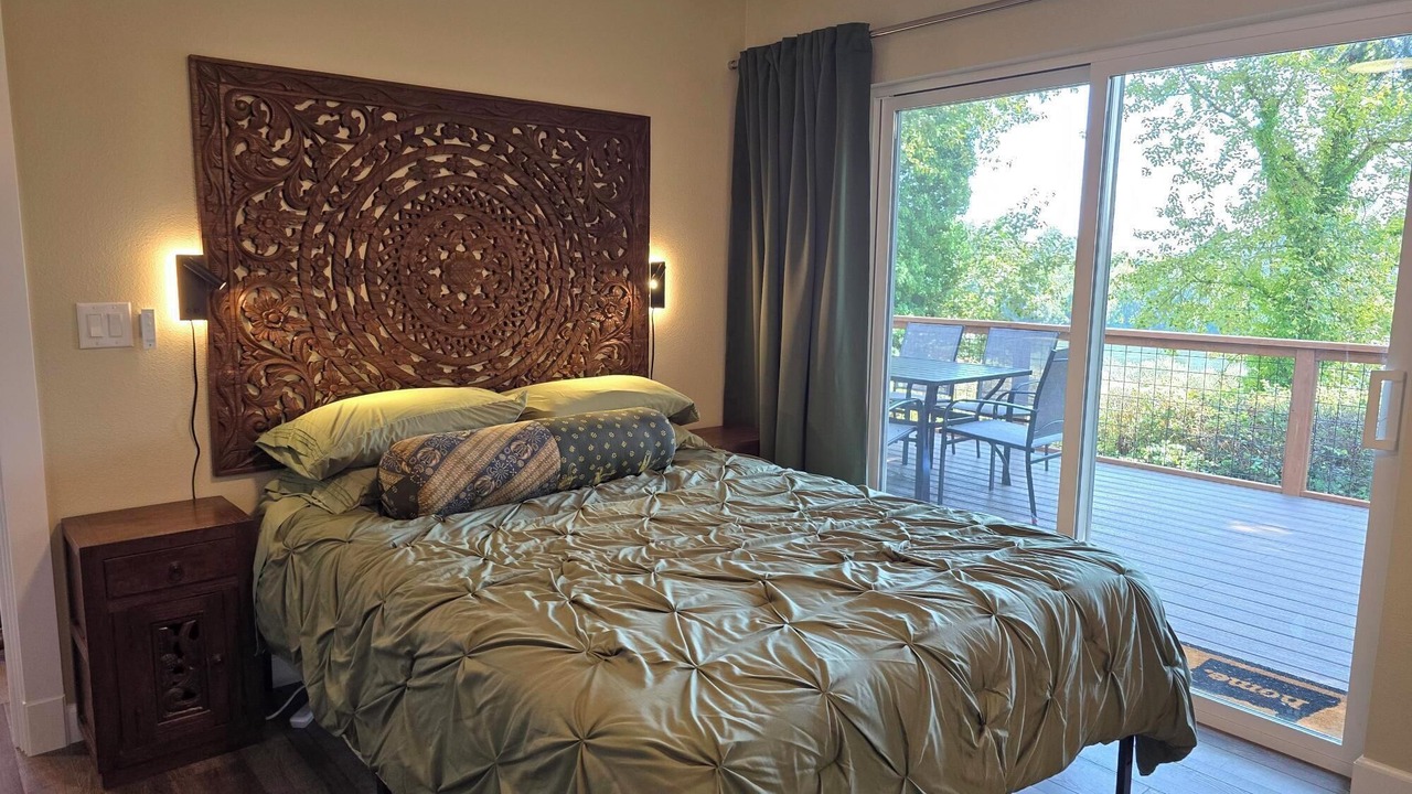 Photo of Bedroom in Salem