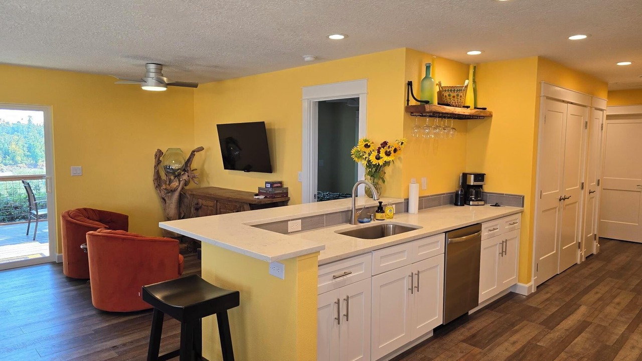 Photo of Others in Salem