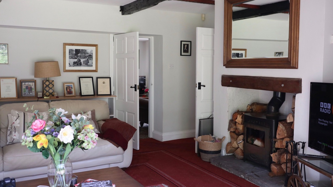 Photo of Livingroom in Queensbury