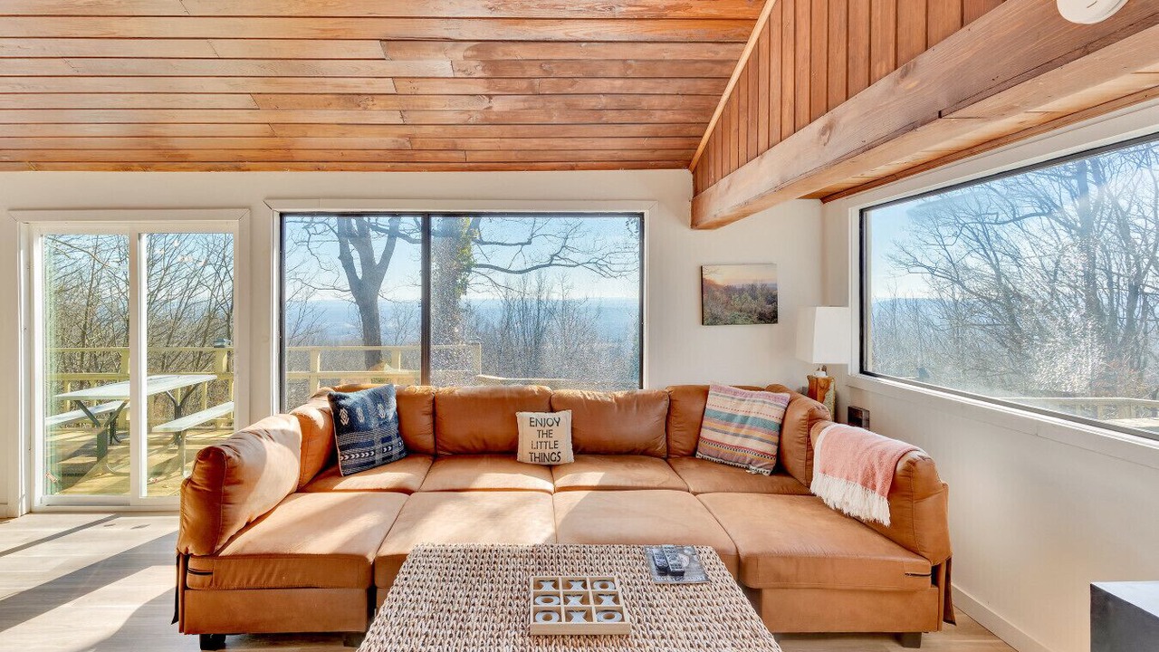 Photo of Livingroom in Trenton