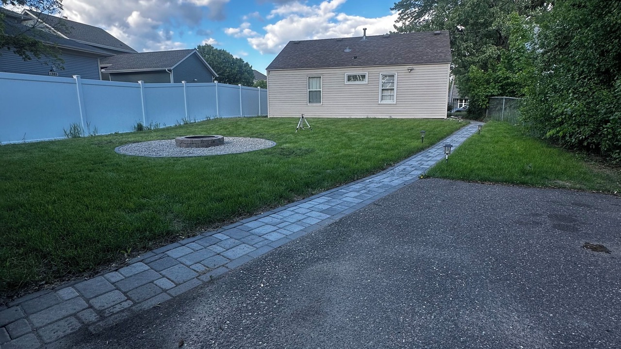 Photo of Outdoor in Lind-Bohanon