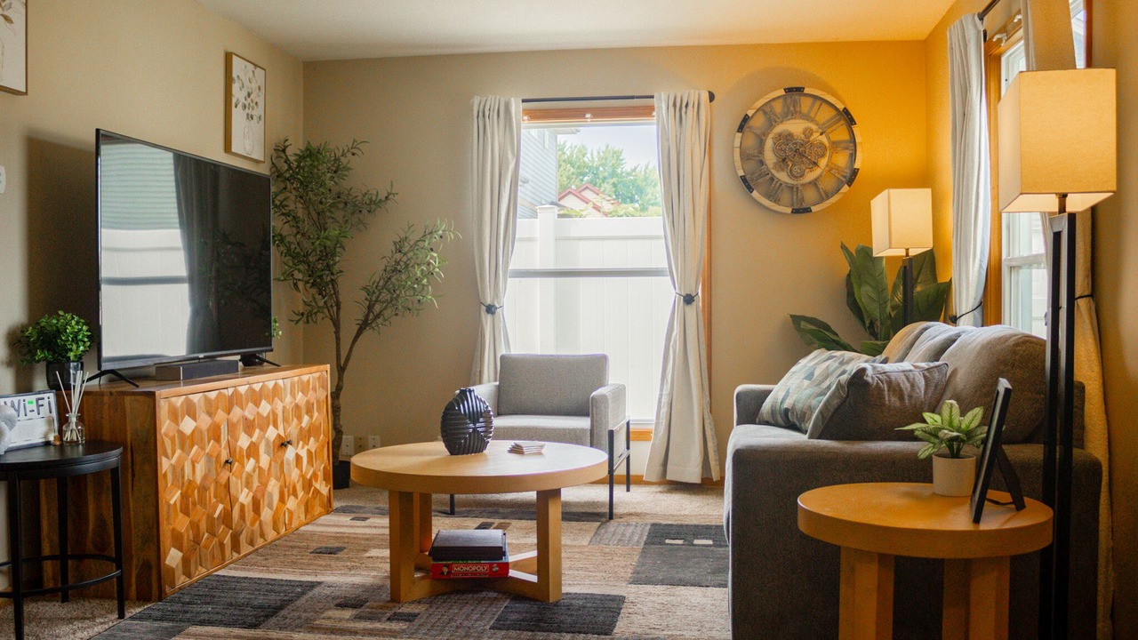 Photo of Livingroom in Lind-Bohanon