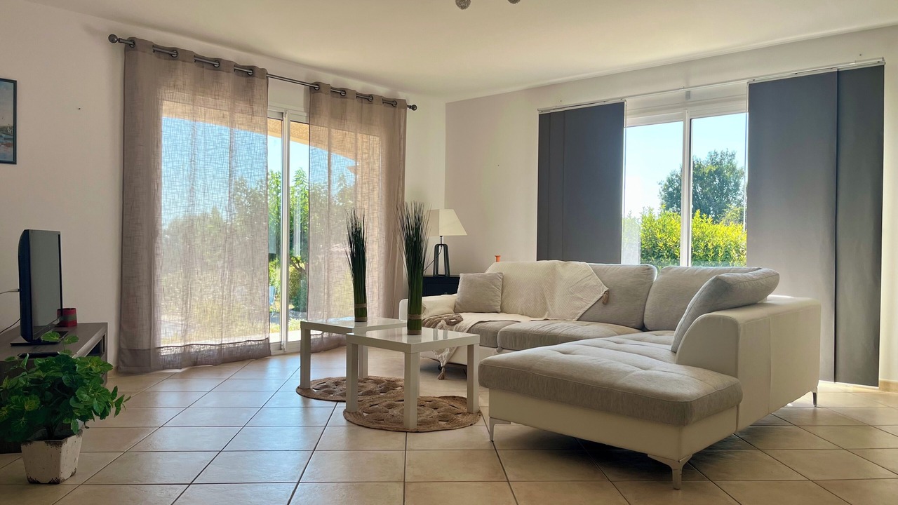 Photo of Livingroom in Barjac