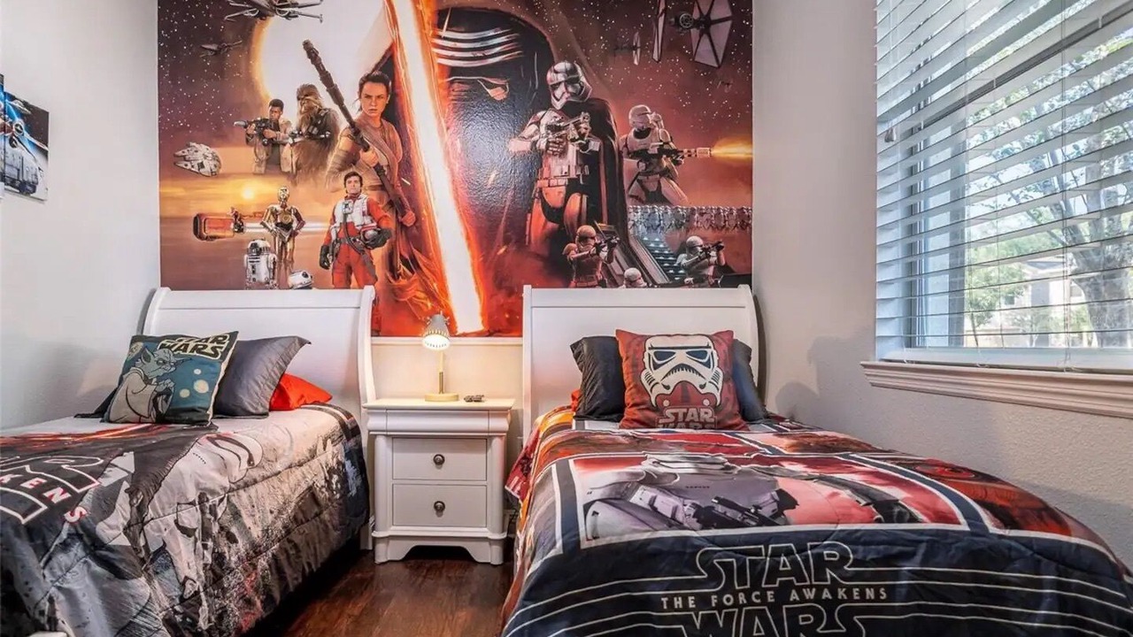 Photo of Bedroom in Crystal Cove