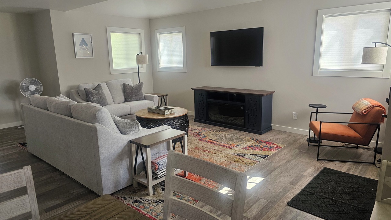 Photo of Livingroom in Victor