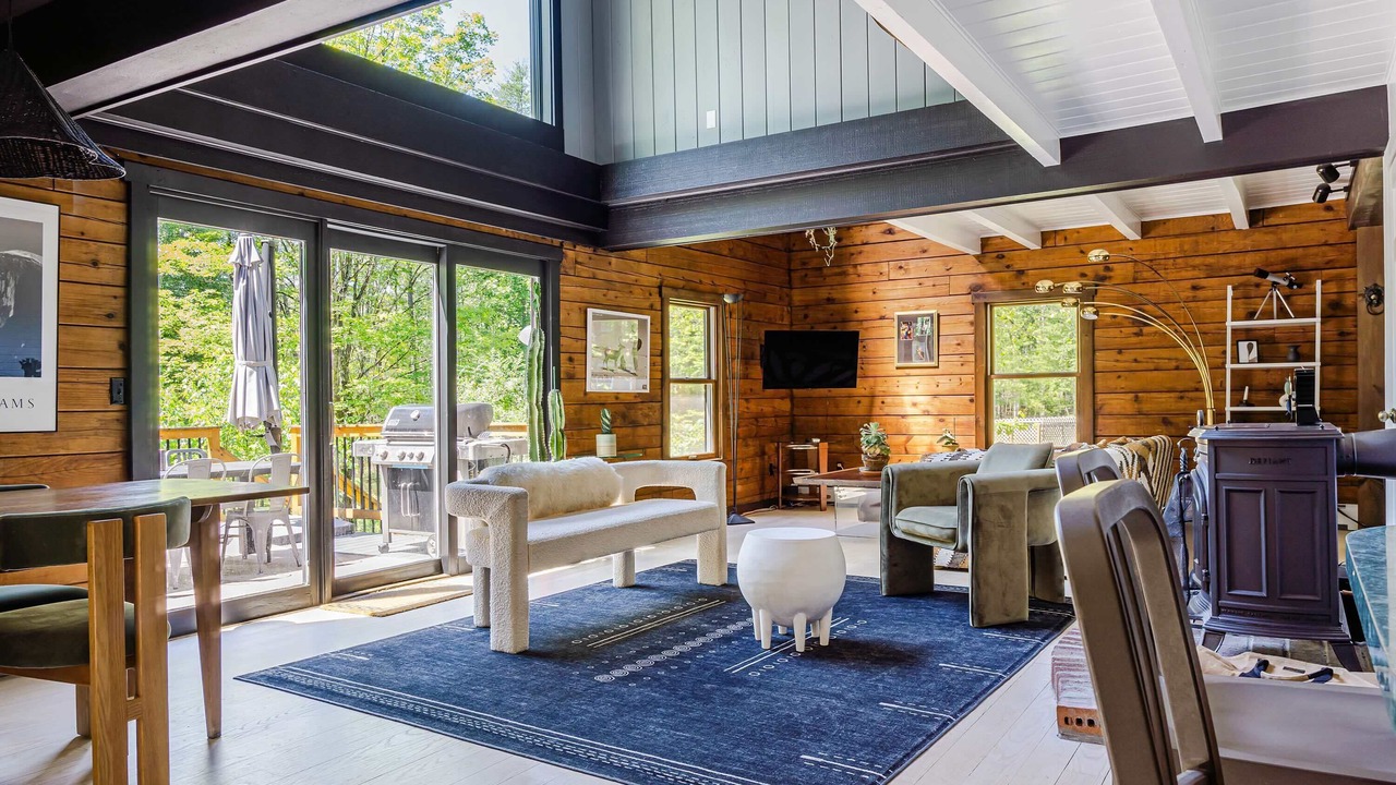 Photo of Livingroom in New Paltz