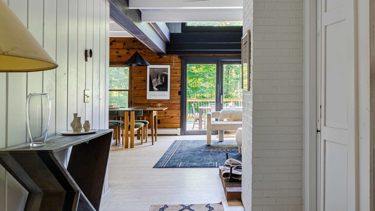 Photo of Livingroom in New Paltz