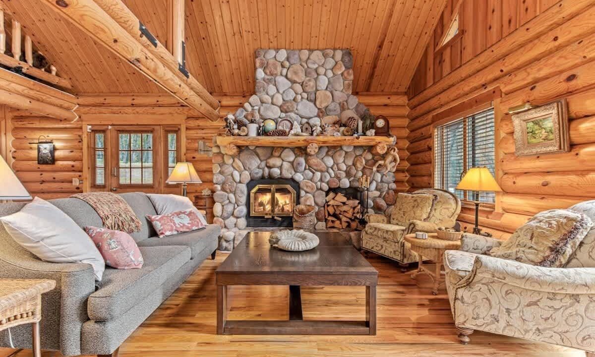 Photo of Livingroom in Minong