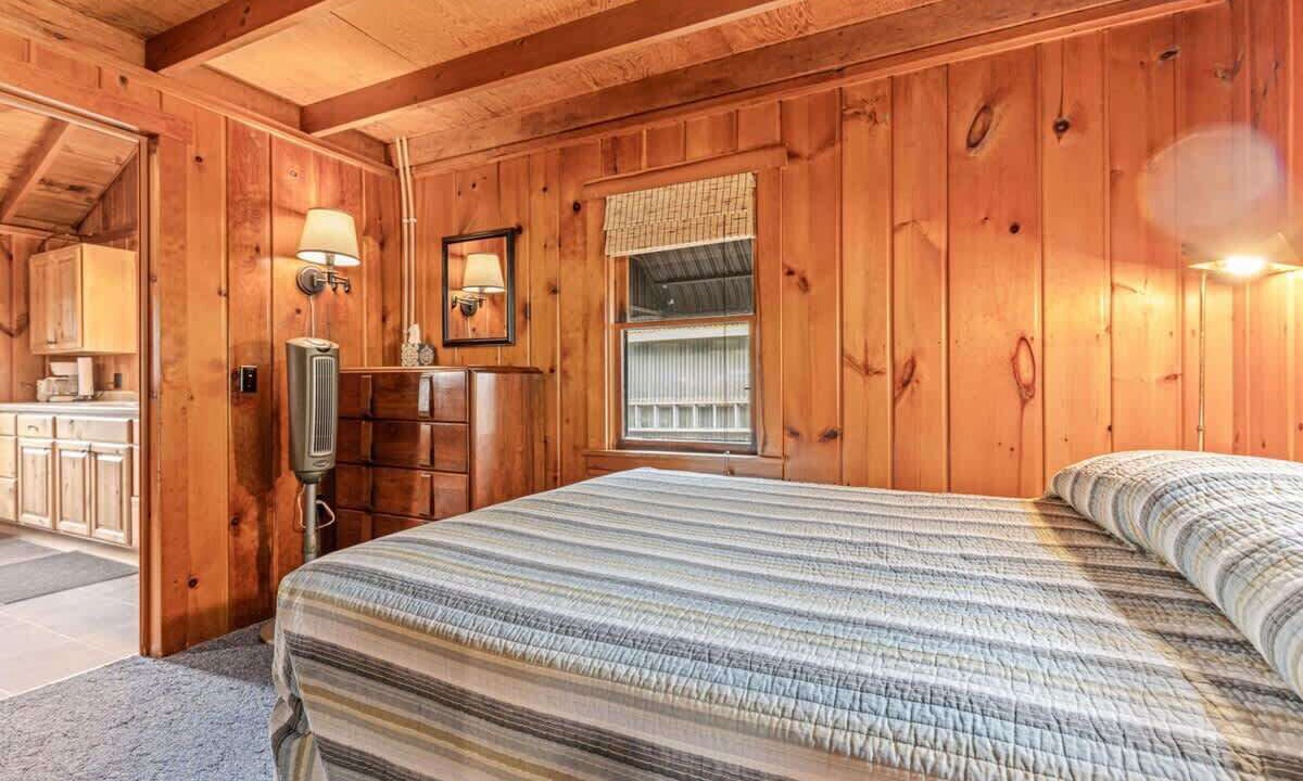 Photo of Others in Brill