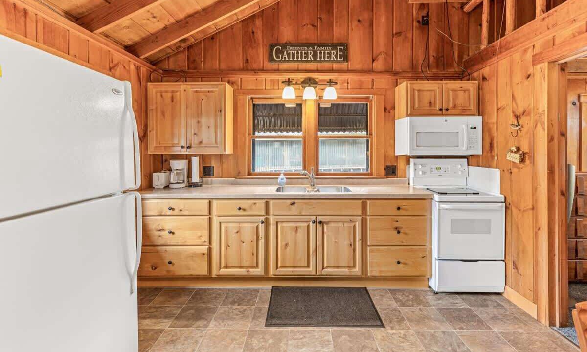 Photo of Others in Brill