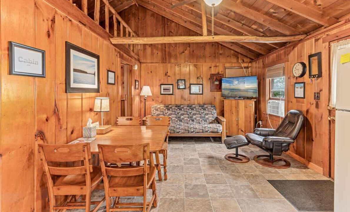 Photo of Others in Brill