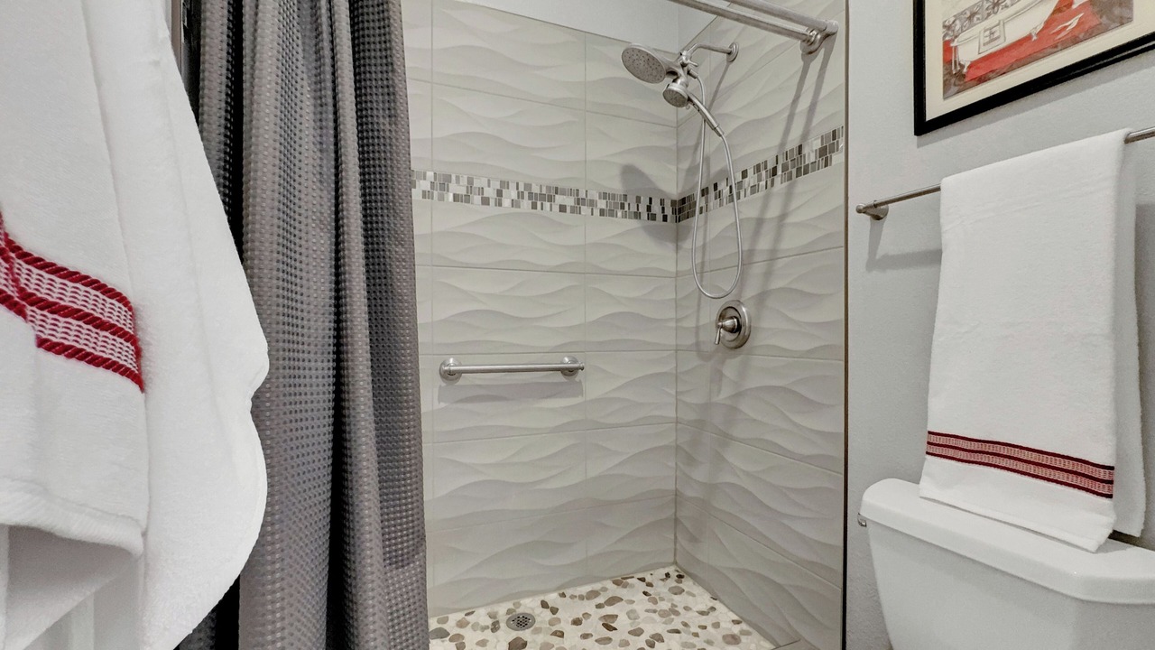 Photo of Bathroom in Superstition Lakes
