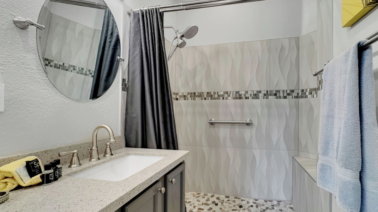 Photo of Bathroom in Superstition Lakes