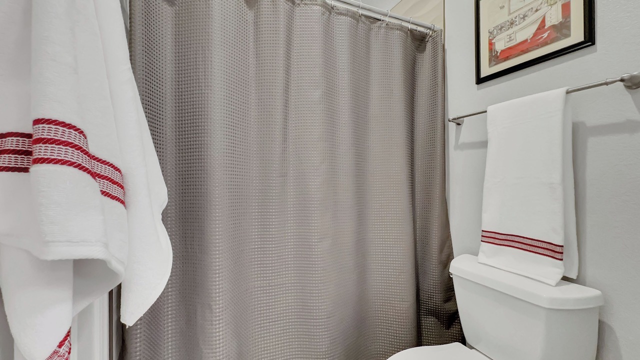 Photo of Bathroom in Superstition Lakes
