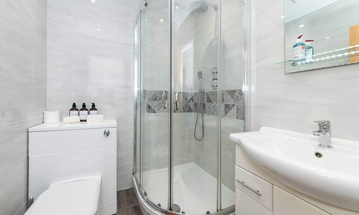 Photo of Bathroom in Reading