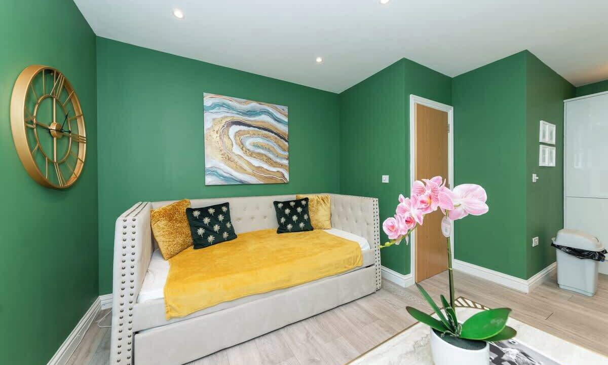 Photo of Bedroom in Reading