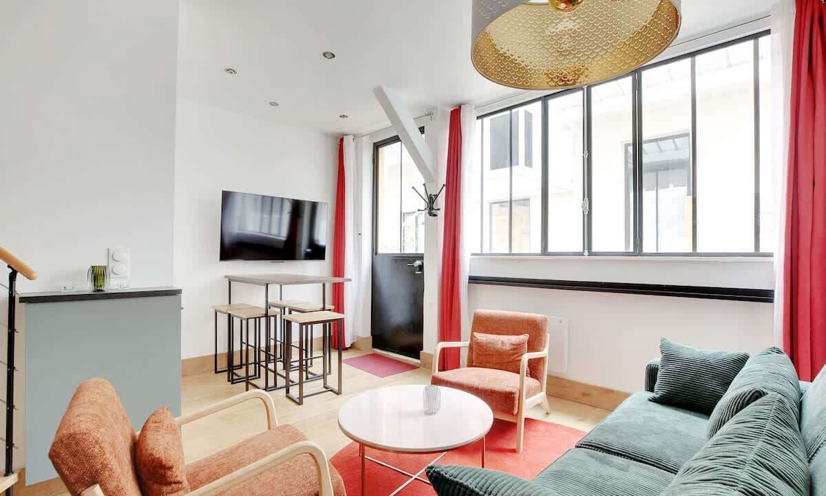 Photo of Livingroom in Quartier des Grandes-Carrieres