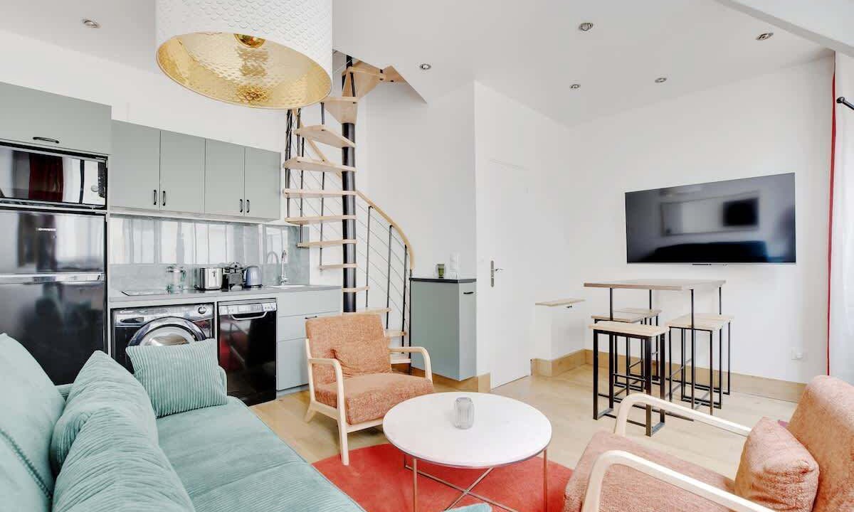 Photo of Livingroom in Quartier des Grandes-Carrieres
