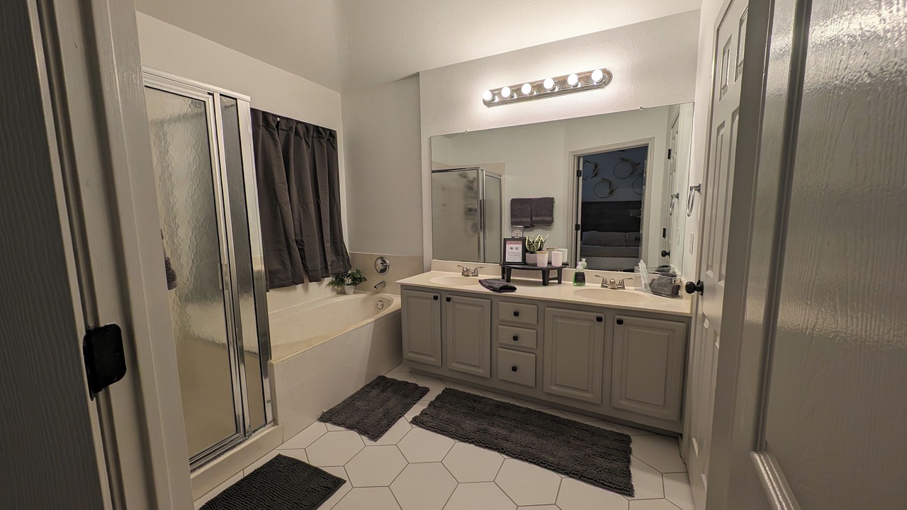 Photo of Bathroom in Block House Creek