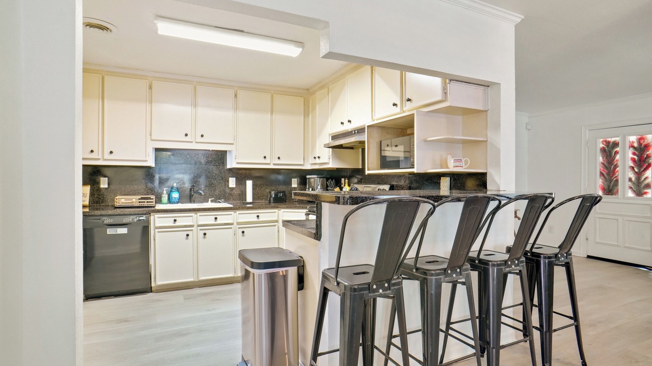 Photo of Kitchen in Westworth Village