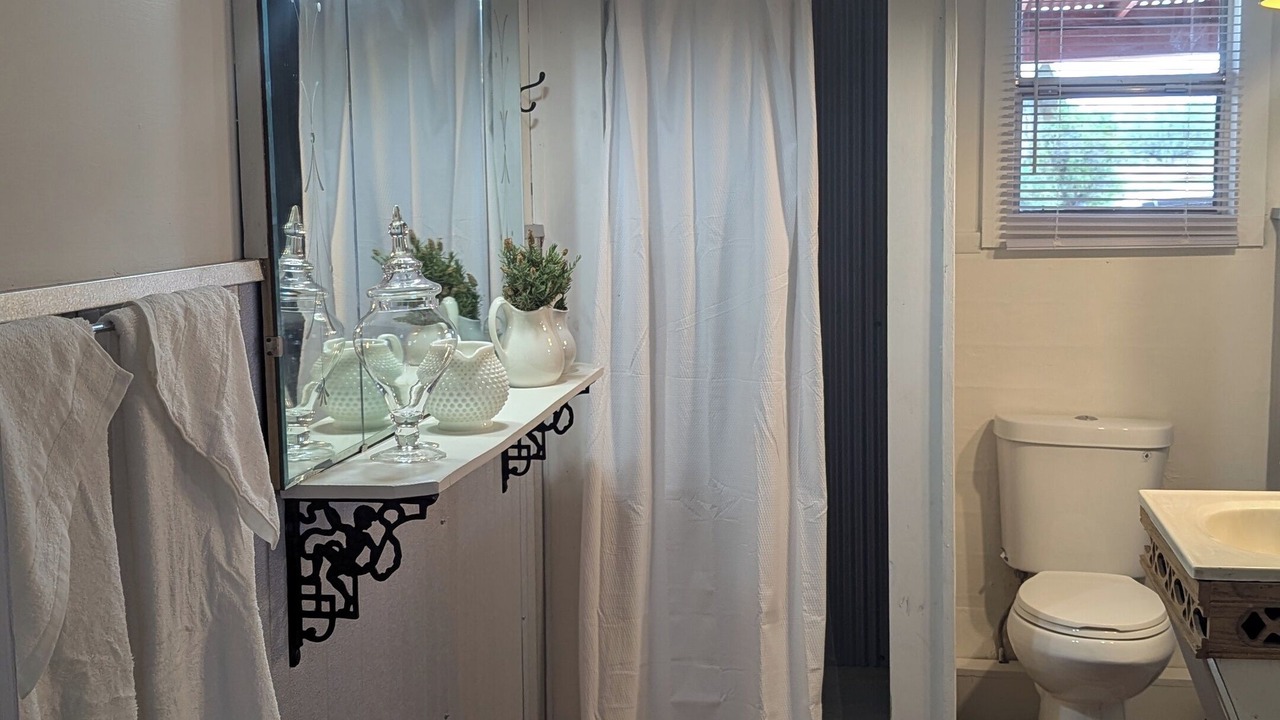 Photo of Bathroom in Dragoon