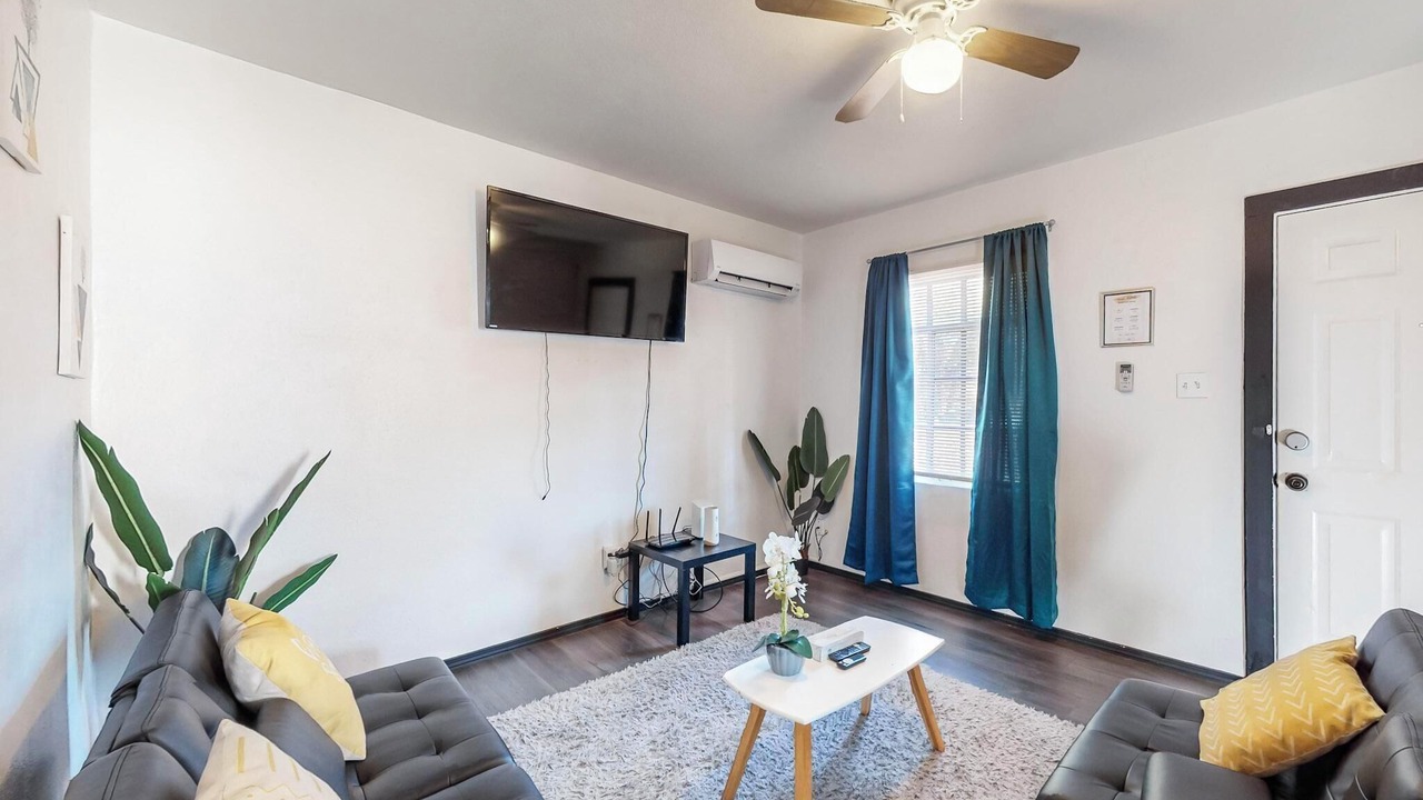 Photo of Livingroom in Albuquerque