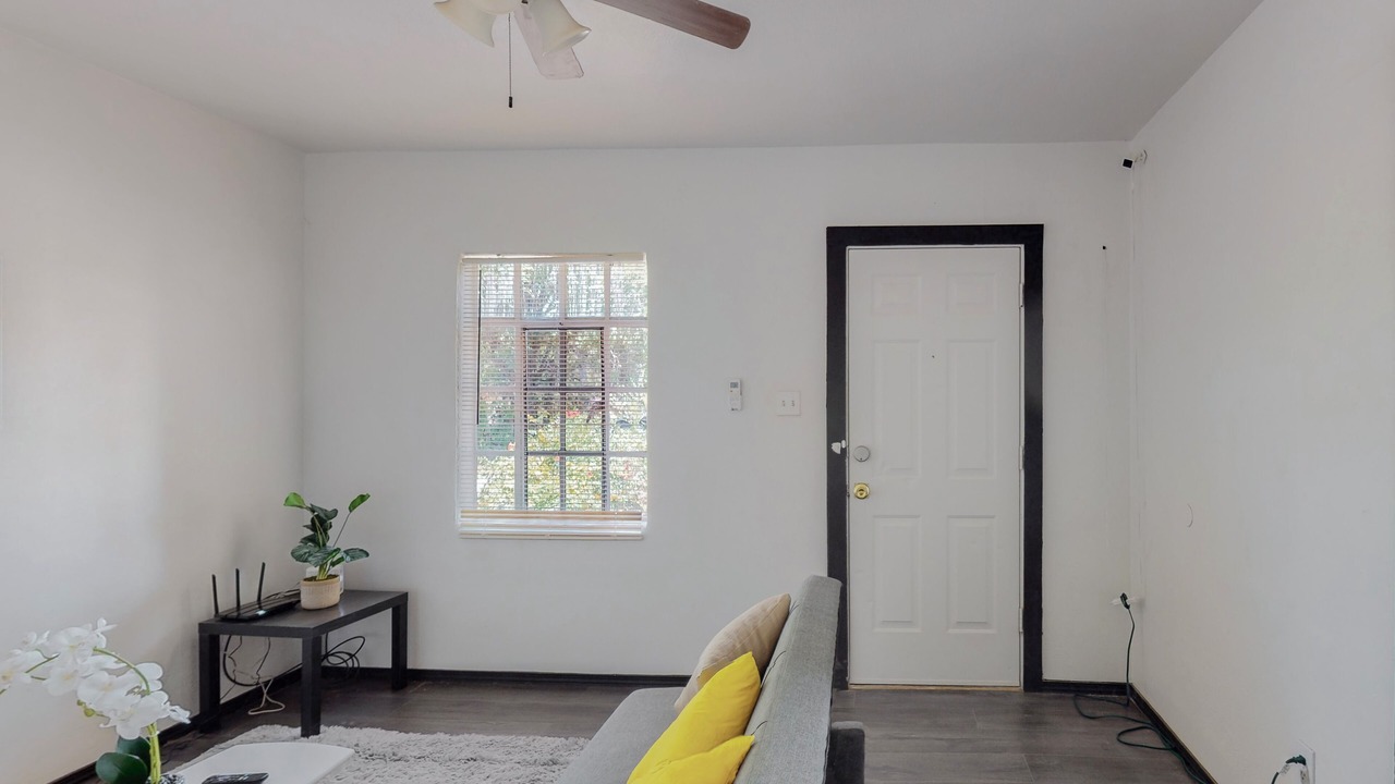 Photo of Livingroom in Albuquerque