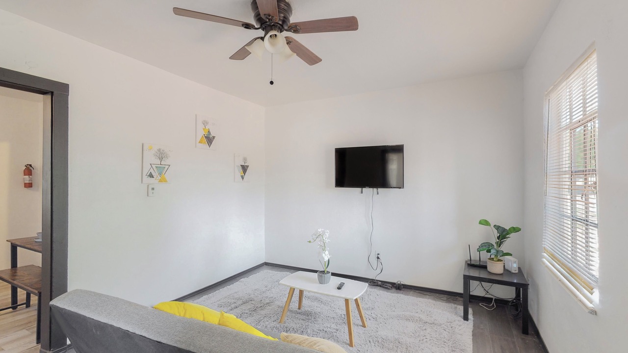 Photo of Livingroom in Albuquerque