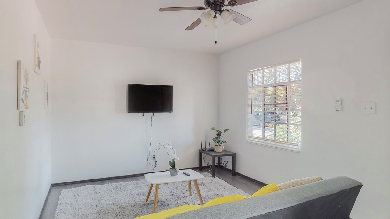 Photo of Livingroom in Albuquerque