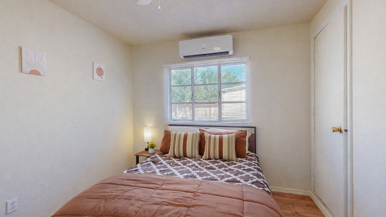 Photo of Bedroom in Albuquerque