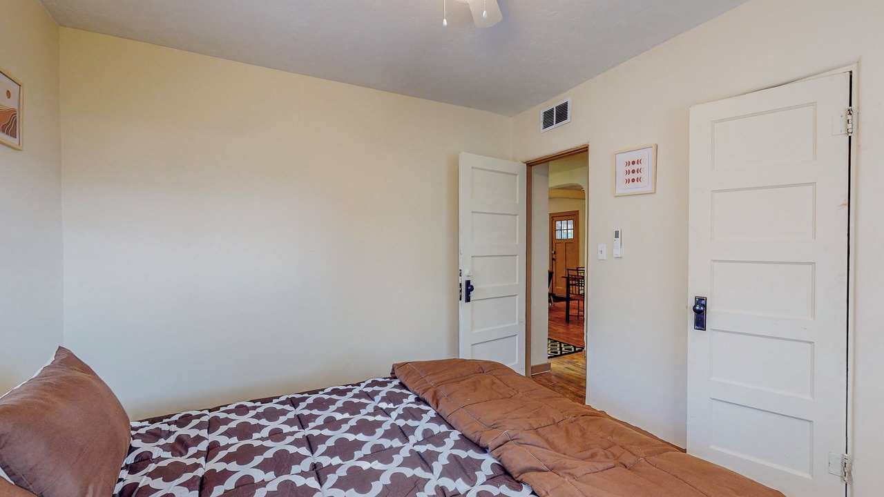 Photo of Bedroom in Albuquerque