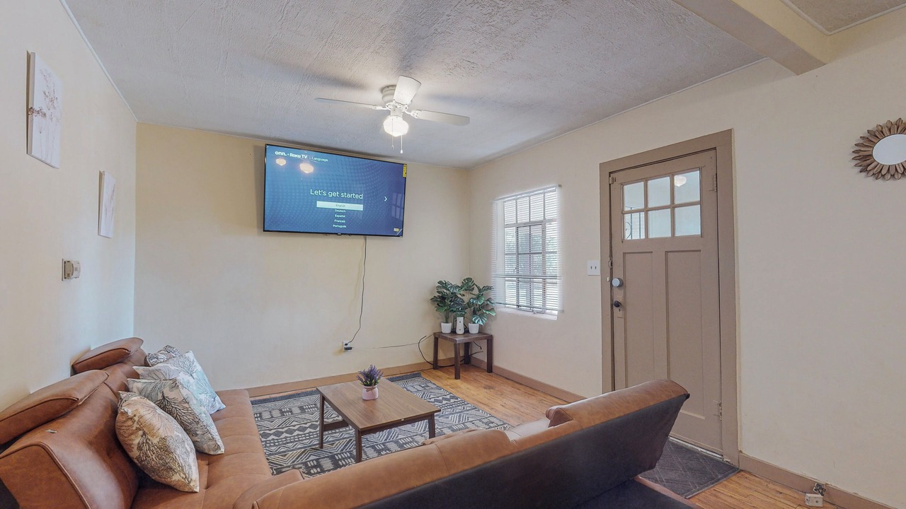 Photo of Livingroom in Albuquerque
