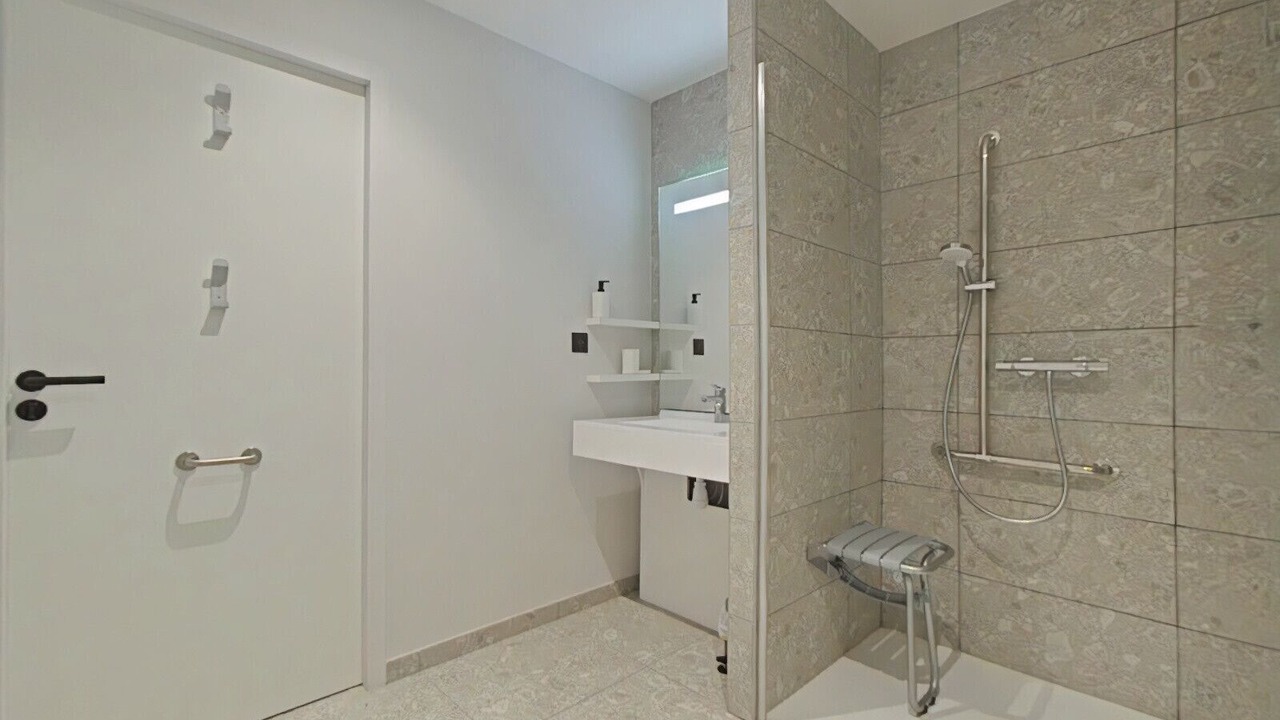 Photo of Bathroom in Chateauroux